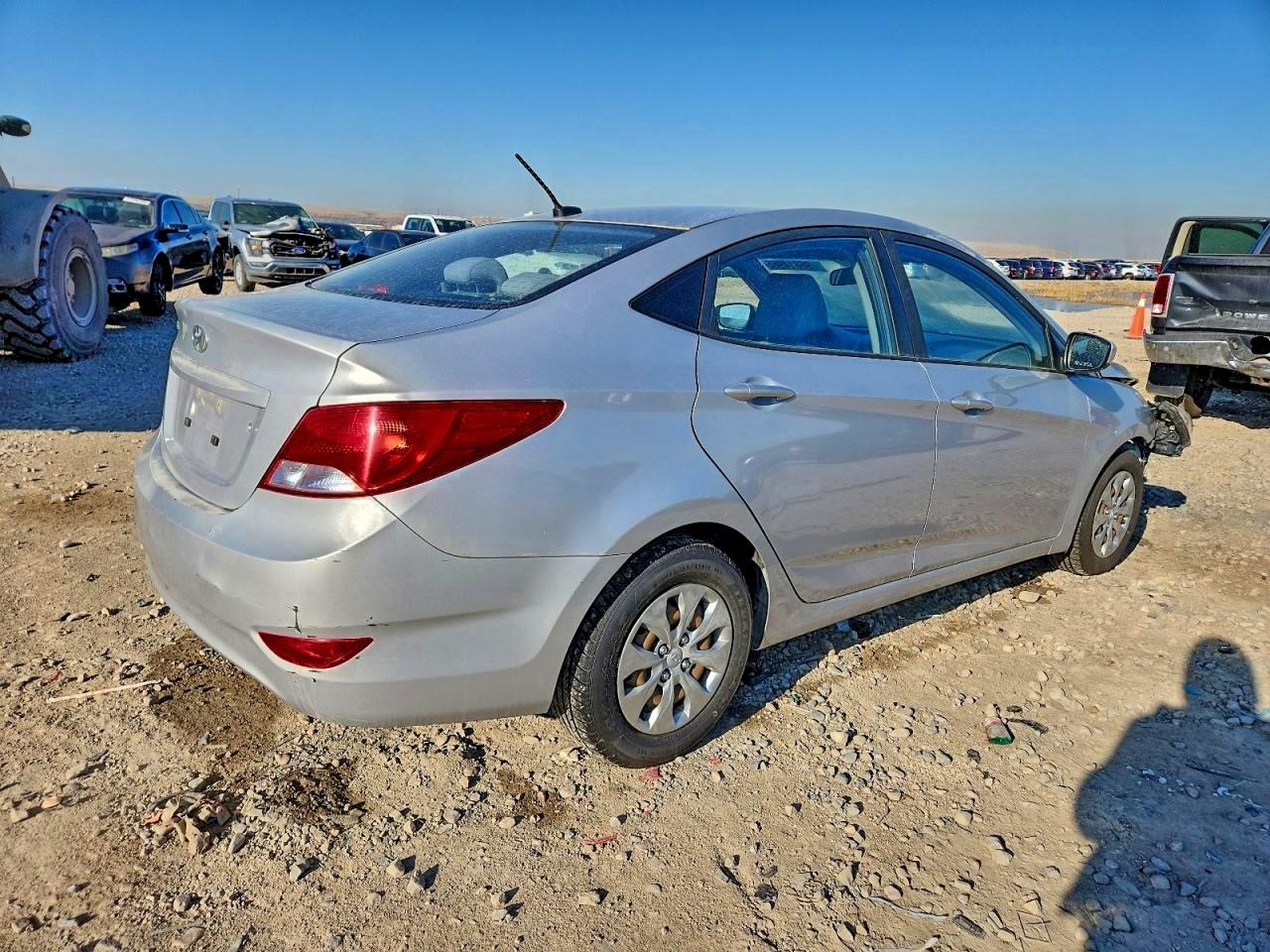 Hyundai ACCENT Se Image 3