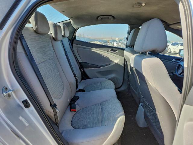 Hyundai ACCENT Se Image 9