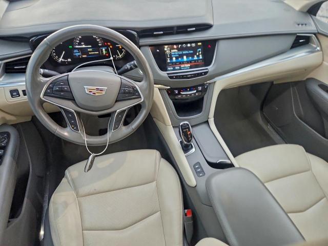 Cadillac XT5 Luxury Image 7