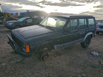  Salvage Jeep Cherokee