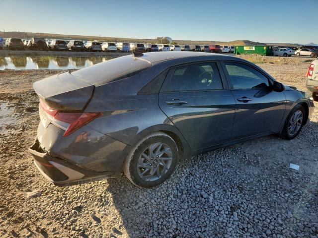 Hyundai ELANTRA Blue Image 10