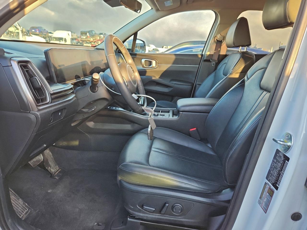 Kia Sorento S Image 3