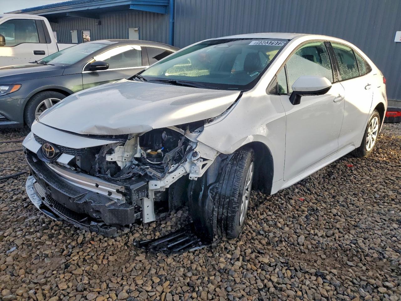 Toyota Corolla Le Image 1