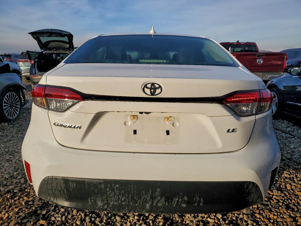 Toyota Corolla Le Image 3