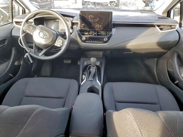 Toyota Corolla Le Image 4