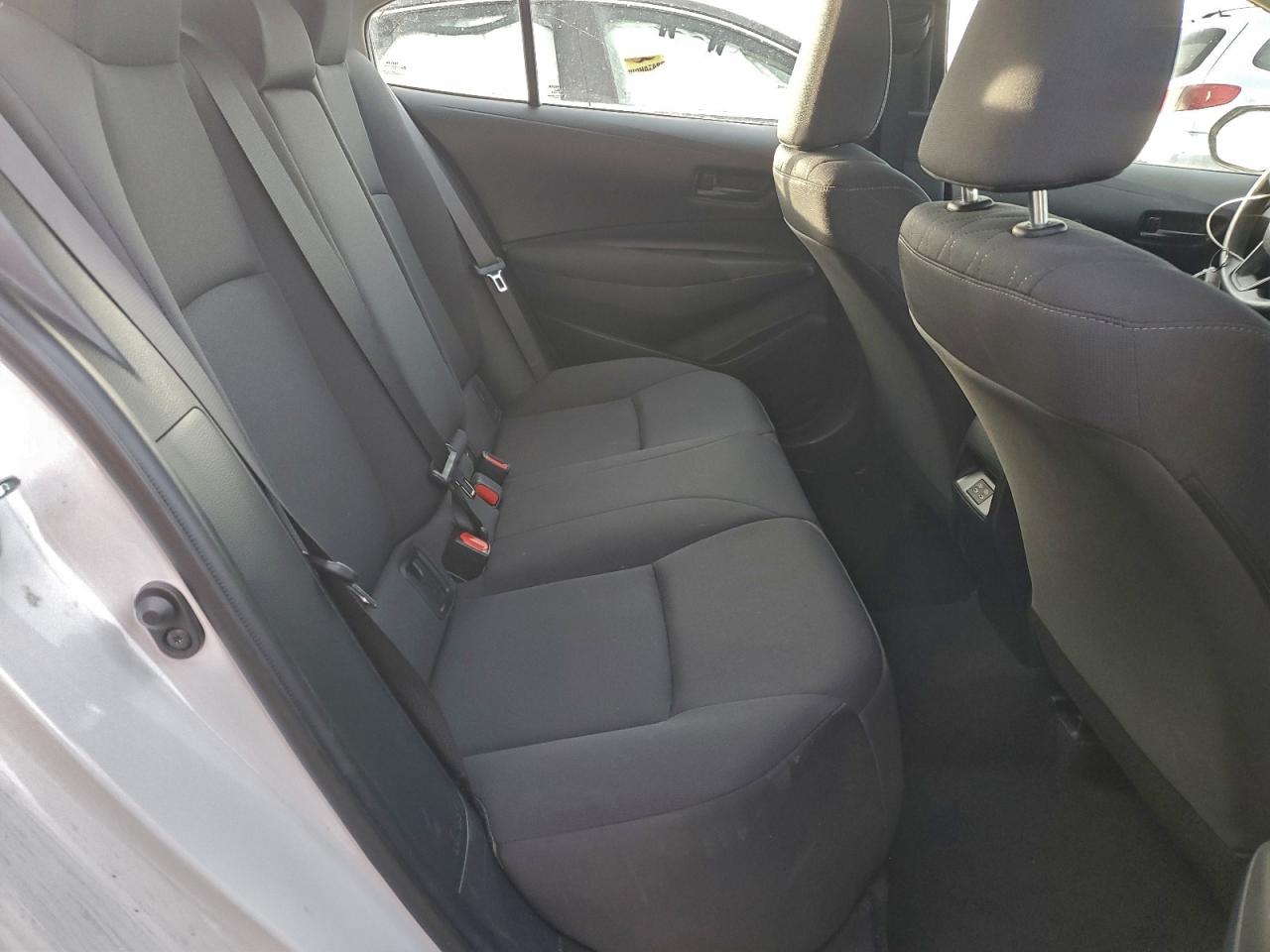 Toyota Corolla Le Image 5