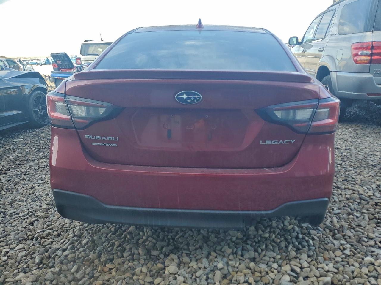 Subaru Legacy Premium Image 9