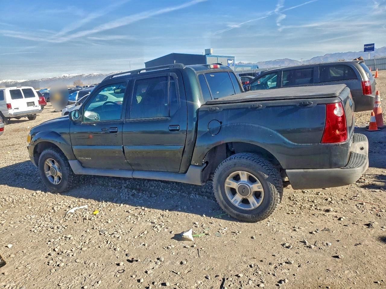 Ford Explorer Image 8