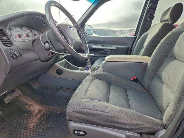 Ford Explorer Image 6