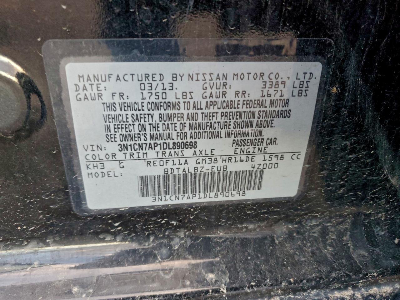 Nissan Versa S Image 5