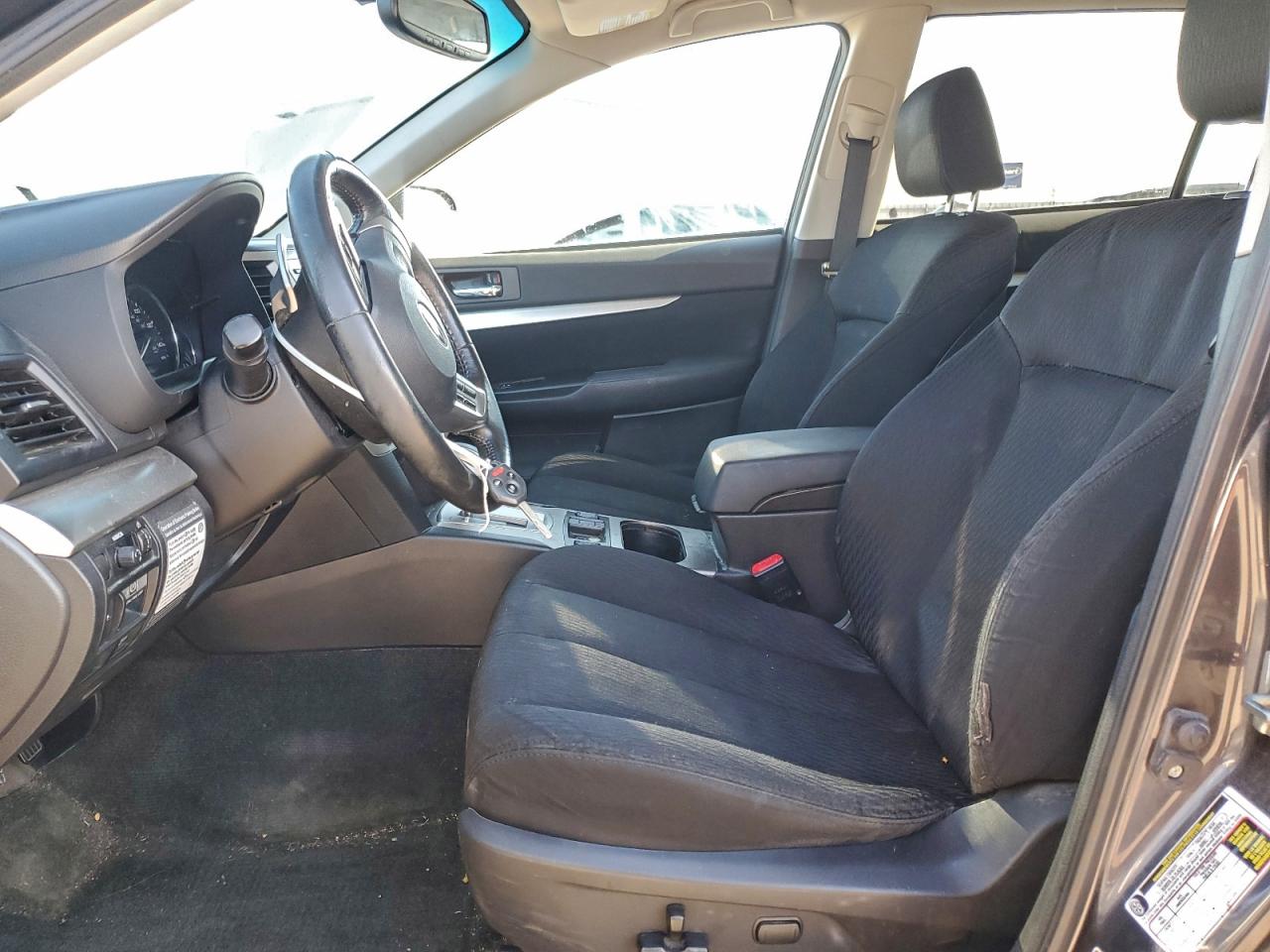 Subaru Outback 2.5i Premium Image 12