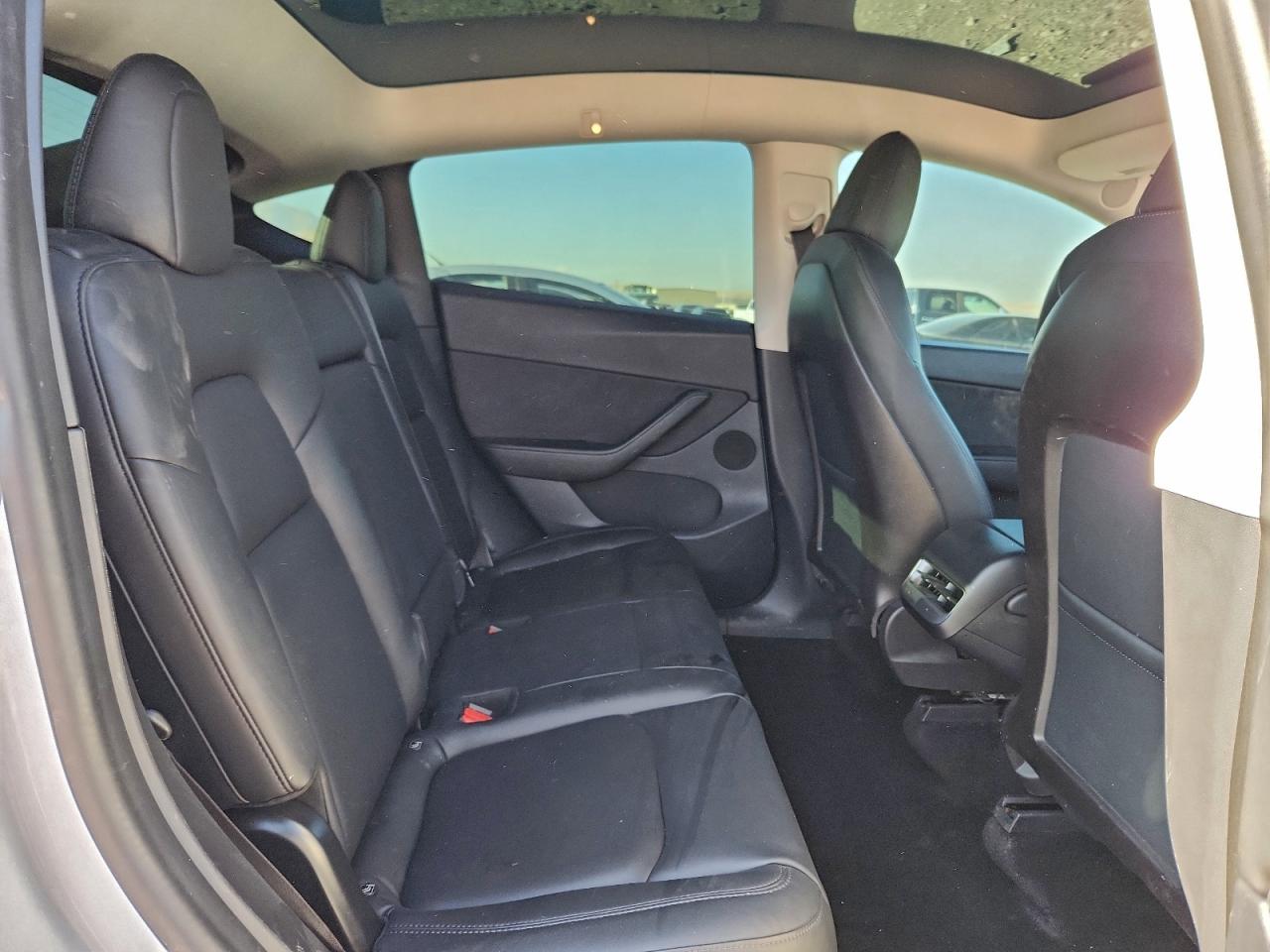 Tesla Model Y Image 10