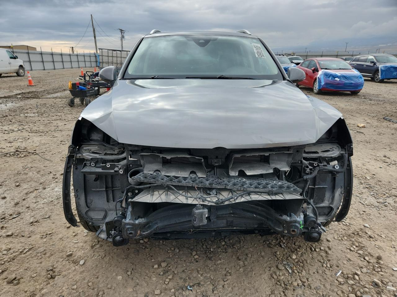 Volkswagen Touareg Sport Image 4