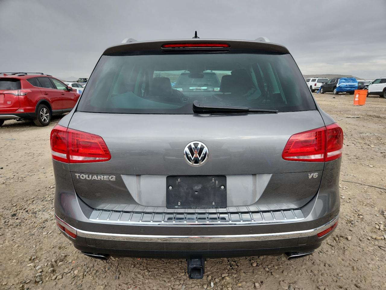 Volkswagen Touareg Sport Image 5