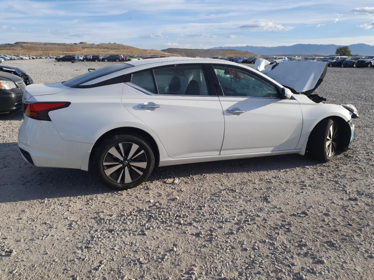 Nissan Altima Sv Image 12