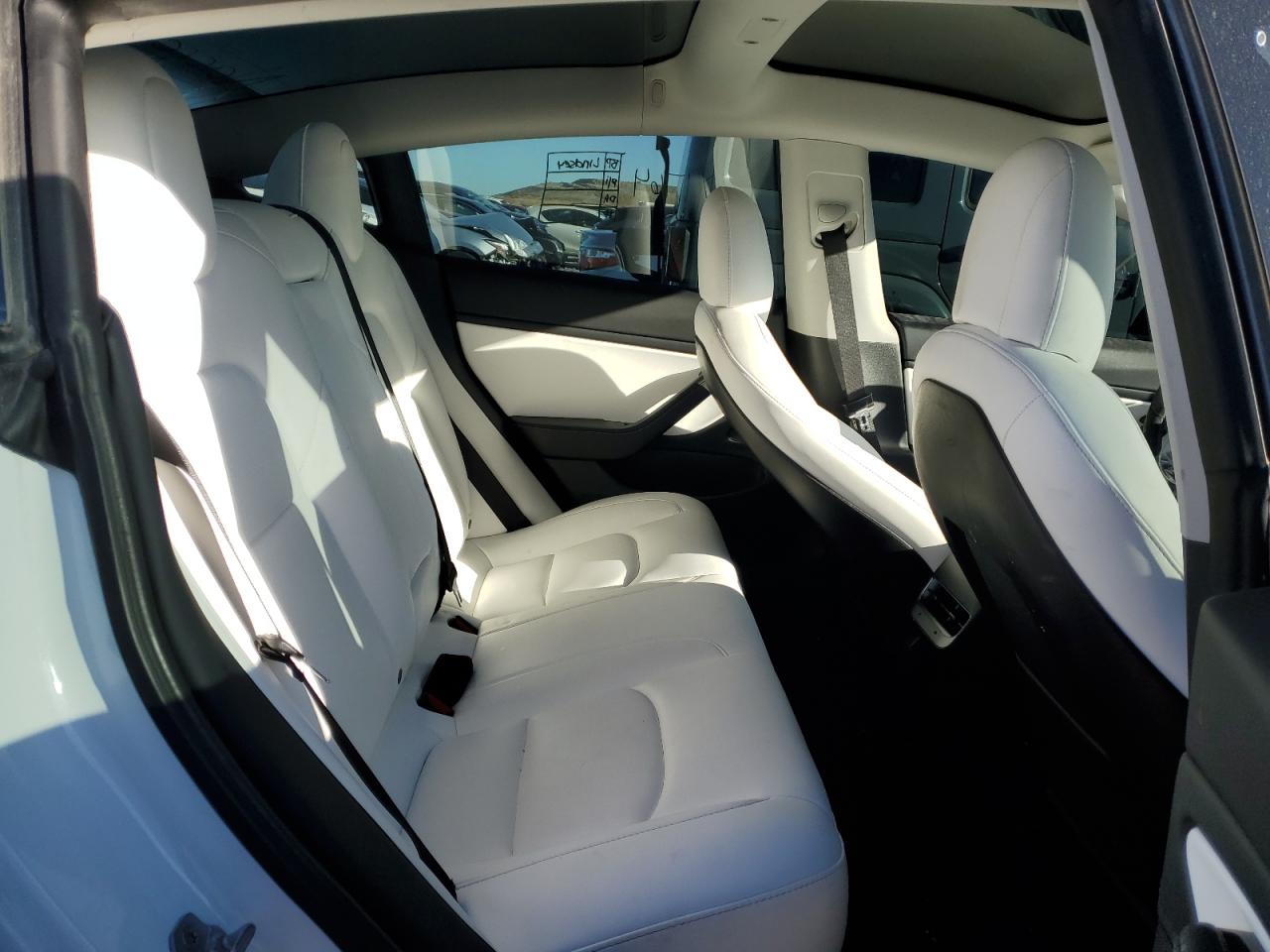 Tesla Model 3 Image 12