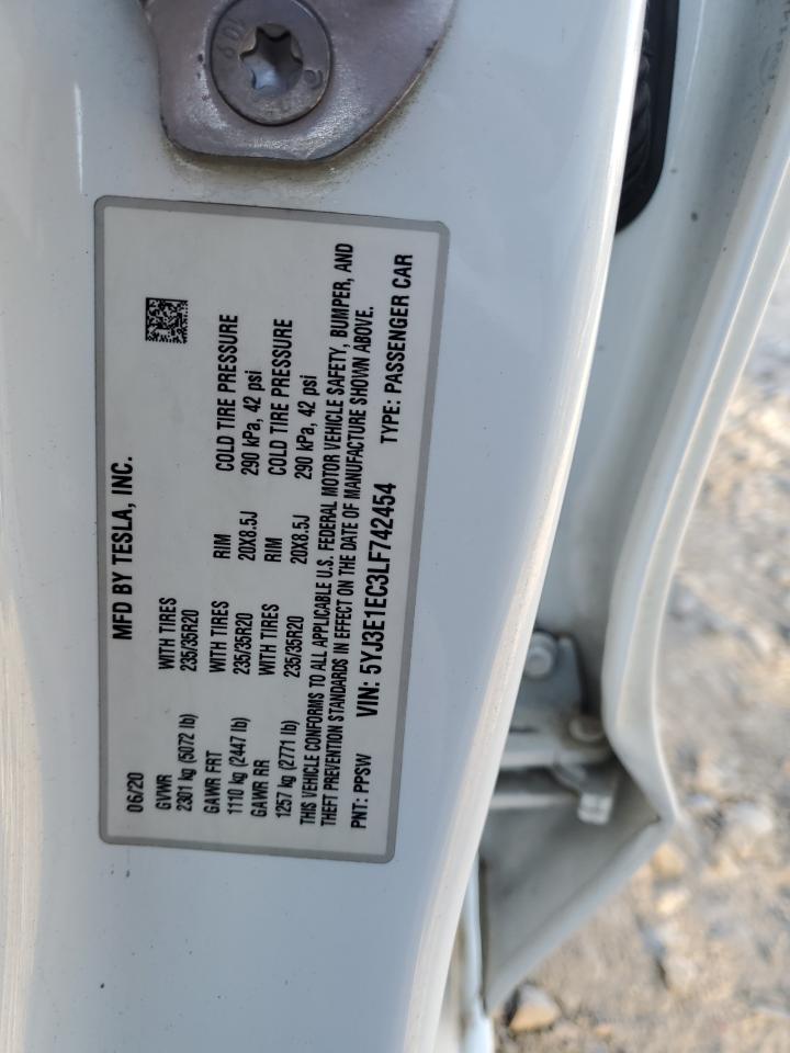 Tesla Model 3 Image 7