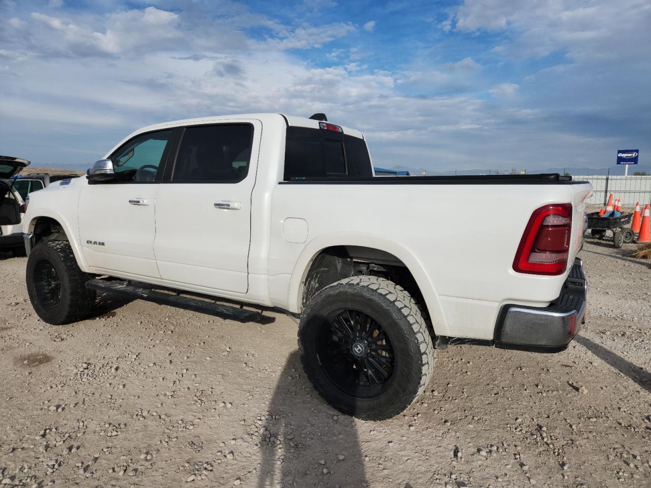 Ram 1500 Laramie Image 12