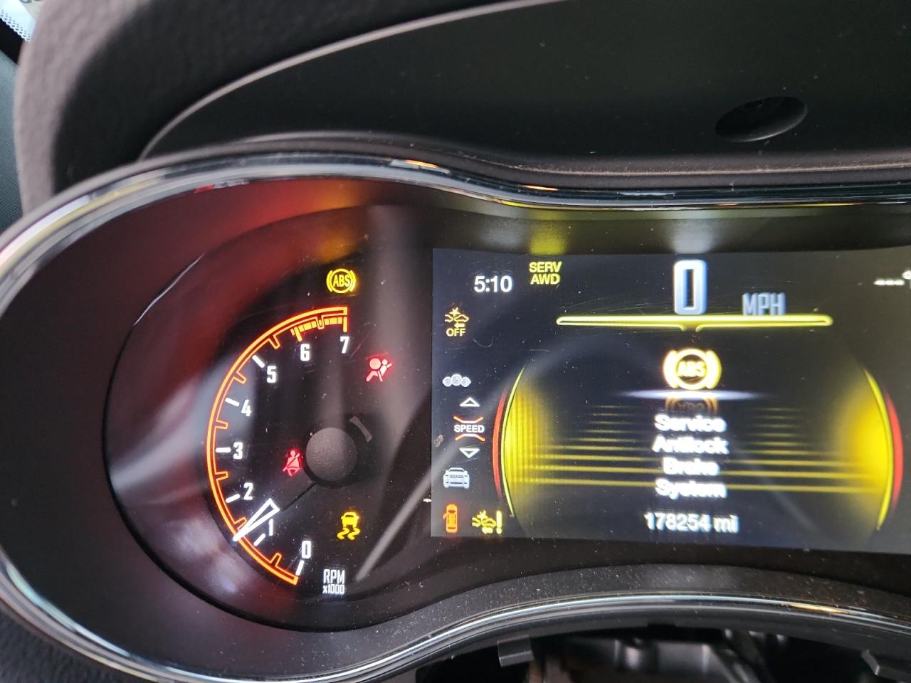 Dodge Durango R/t Image 3