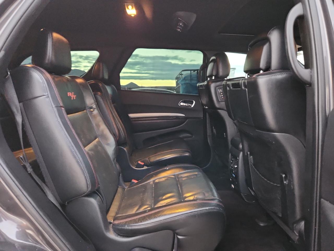 Dodge Durango R/t Image 12