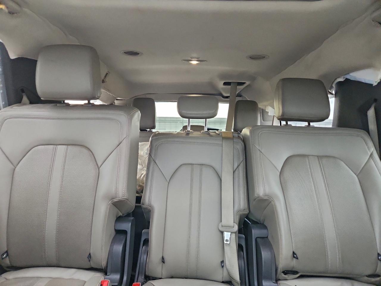 Ford Expedition Max Limited Image 10