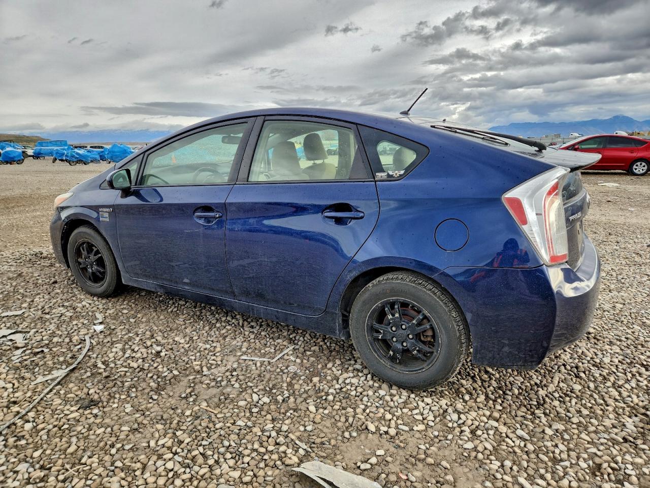 Toyota Prius Image 12
