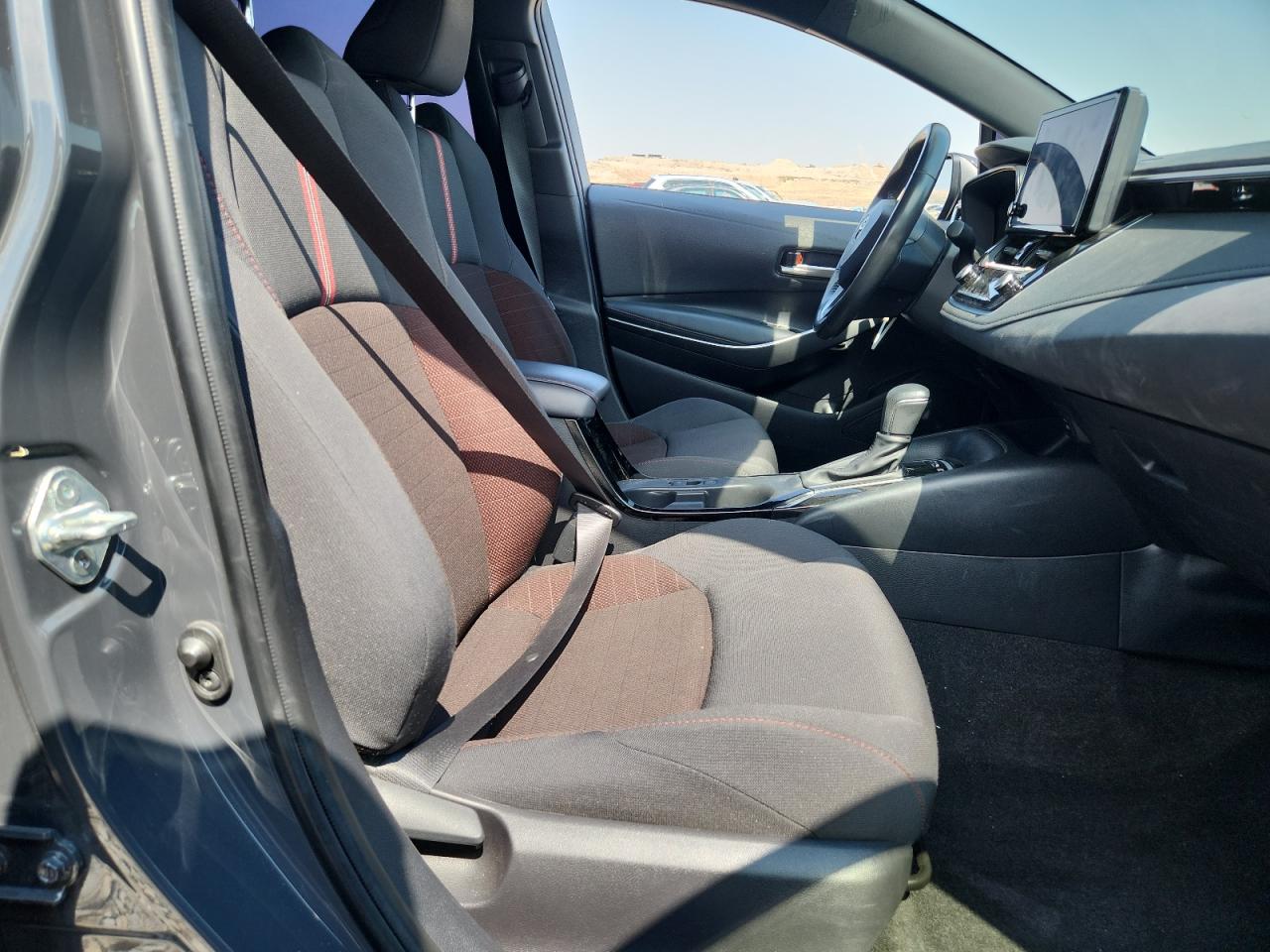 Toyo Corolla Le Image 6