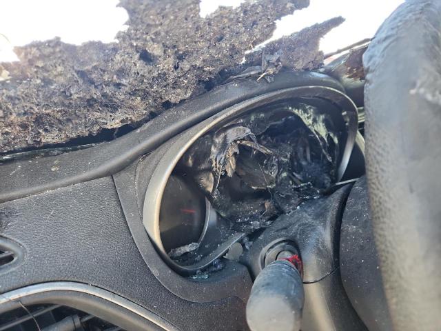 Chrysler 200 Lx Image 4