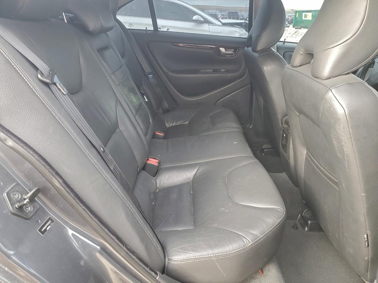 Volvo S60 2.5t Image 7