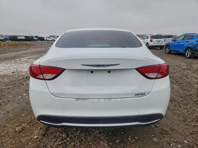 Chrysler 200 Limited Image 2