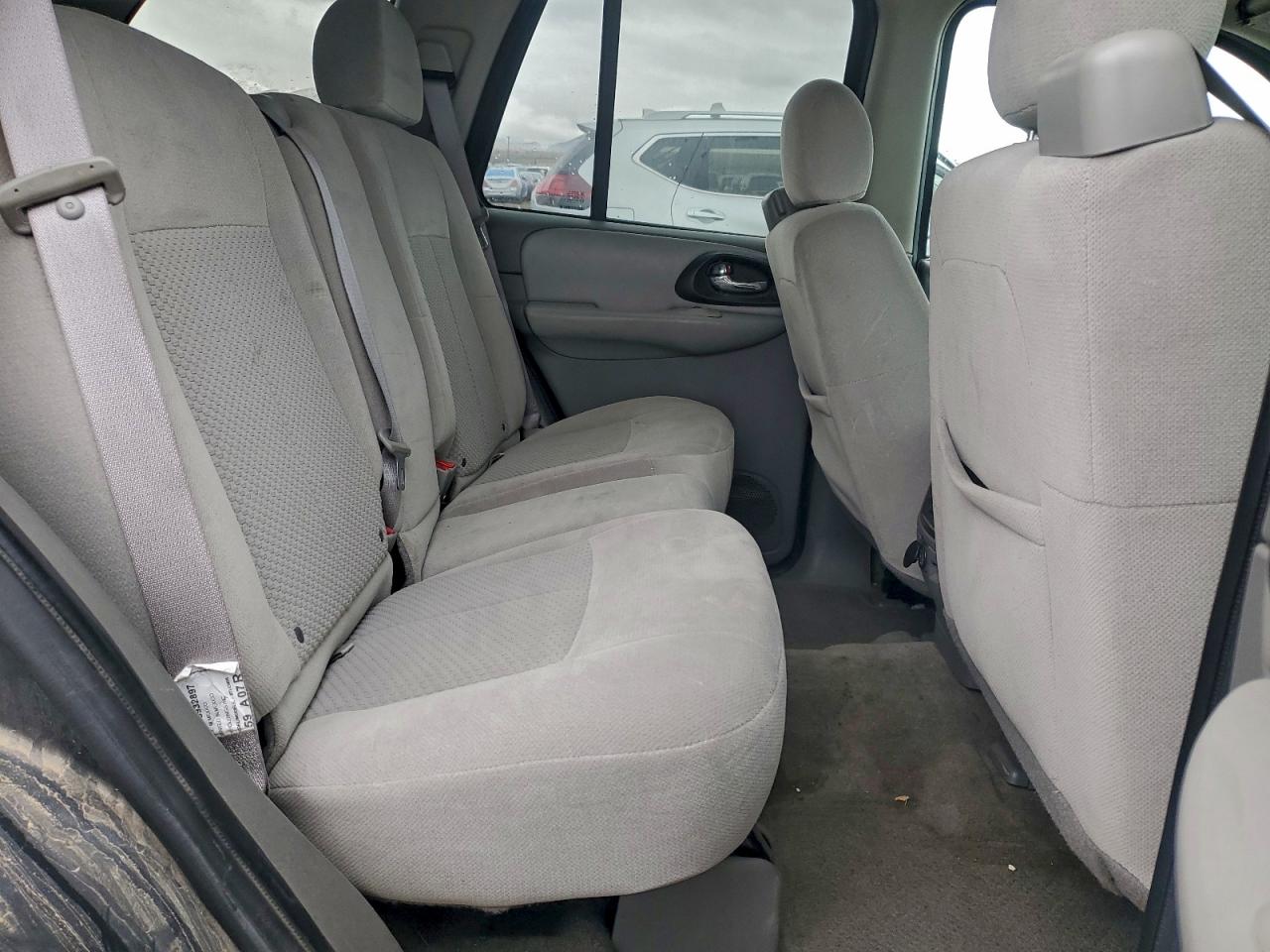 Chevrolet Trailblazer Ls Image 6