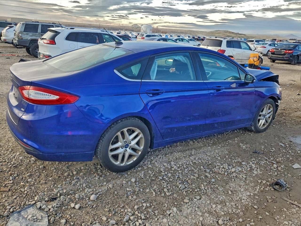 Ford Fusion Se Image 9