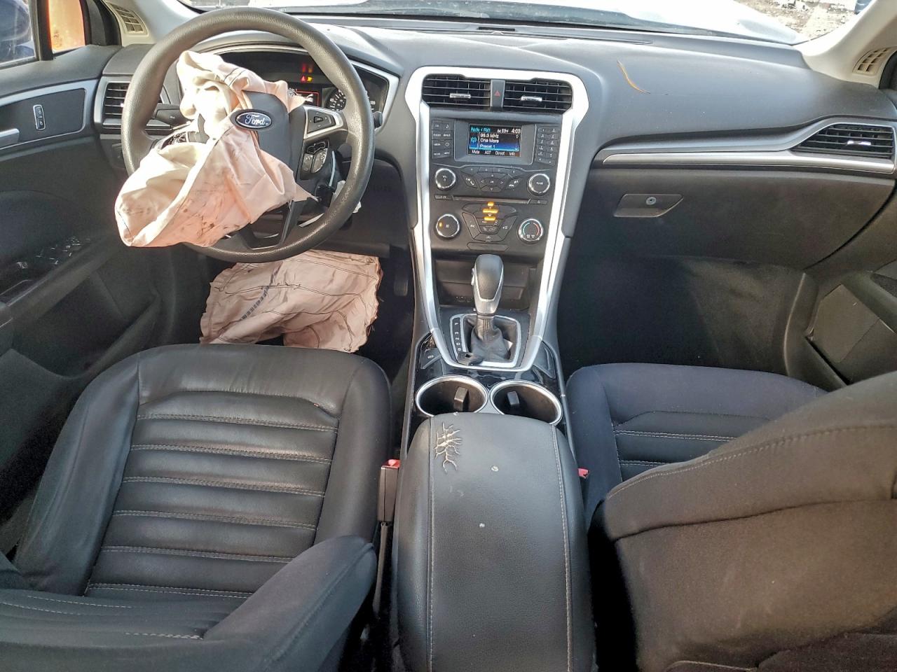 Ford Fusion Se Image 8