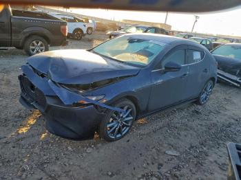  Salvage Mazda 3