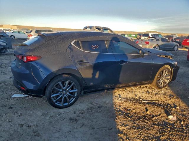 Mazda 3 Select Image 11