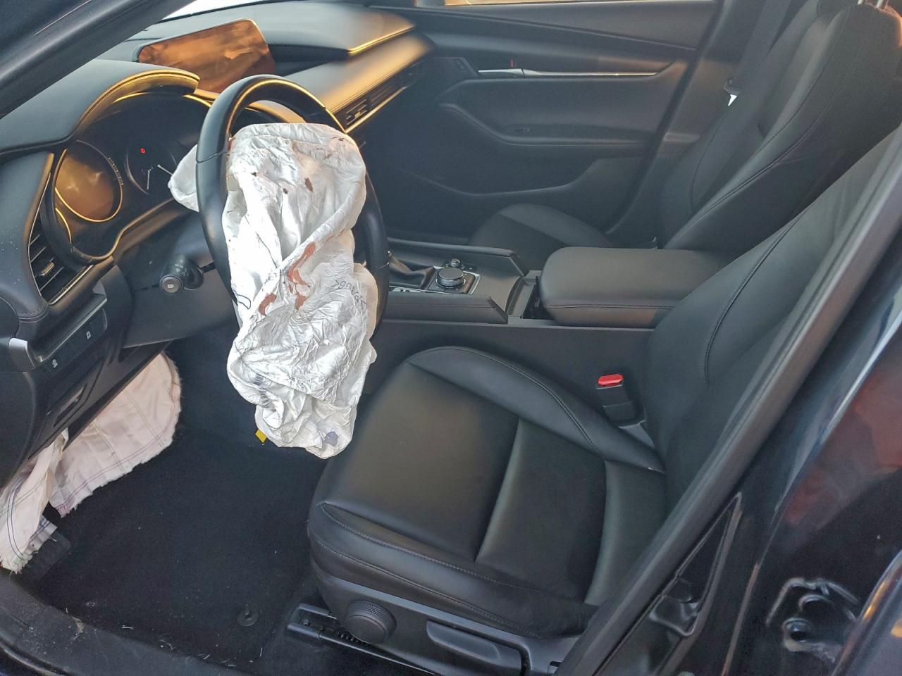 Mazda 3 Select Image 2