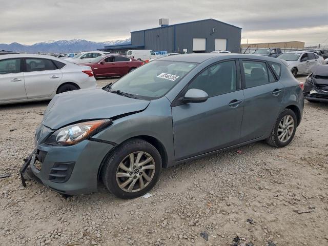  Salvage Mazda 3
