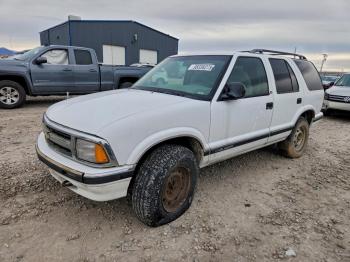  Salvage Chevrolet Blazer
