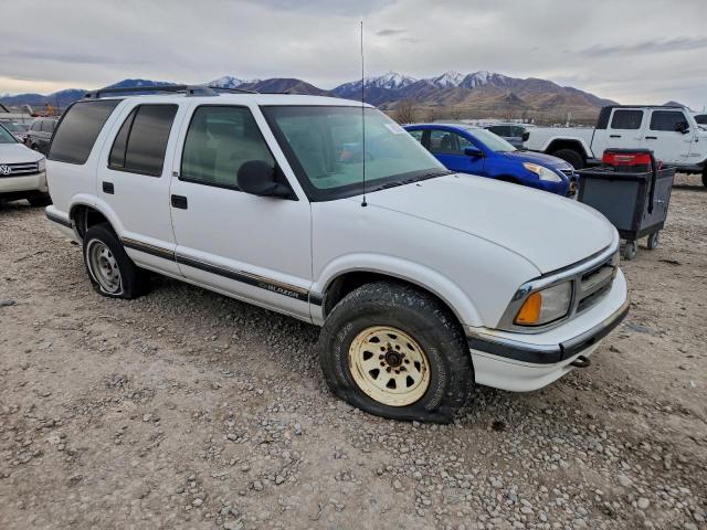 Chevrolet Blazer Image 3