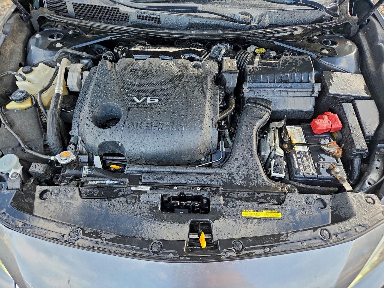 Nissan Maxima 3.5s Image 10