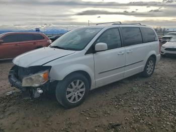  Salvage Chrysler Minivan