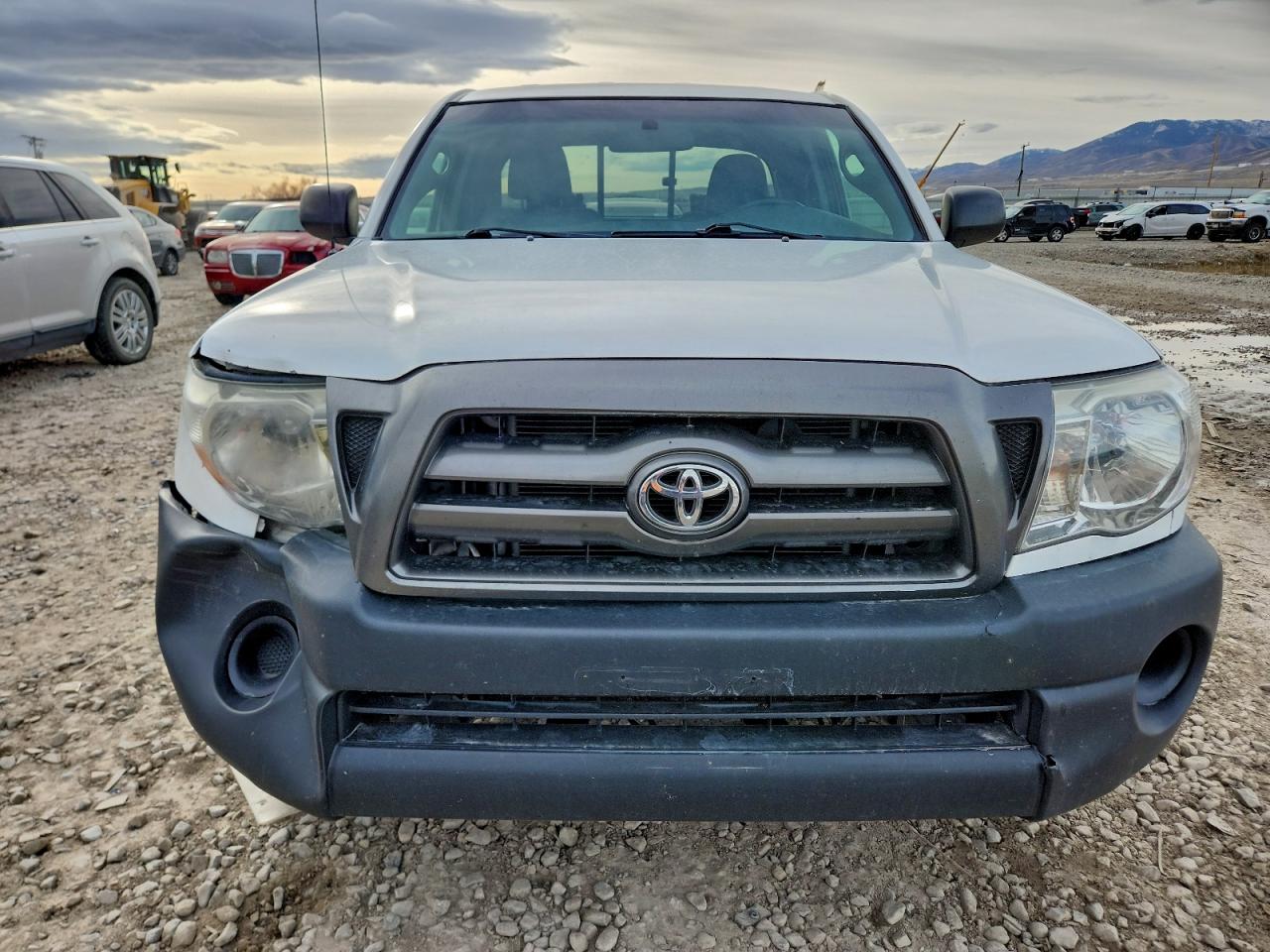 Toyota Tacoma Access Cab Image 4