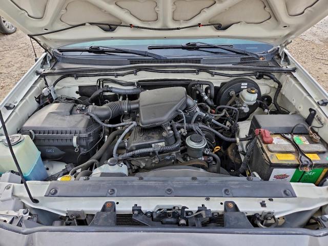 Toyota Tacoma Access Cab Image 3