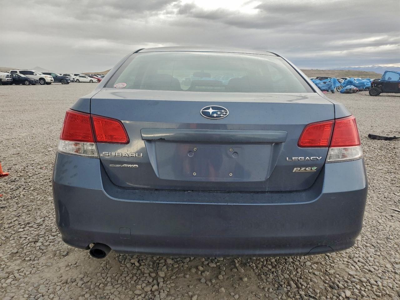 Subaru Legacy 2.5i Premium Image 10