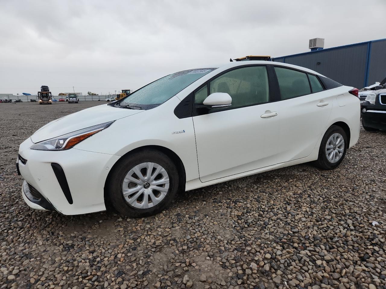 Toyota Prius L Image 1