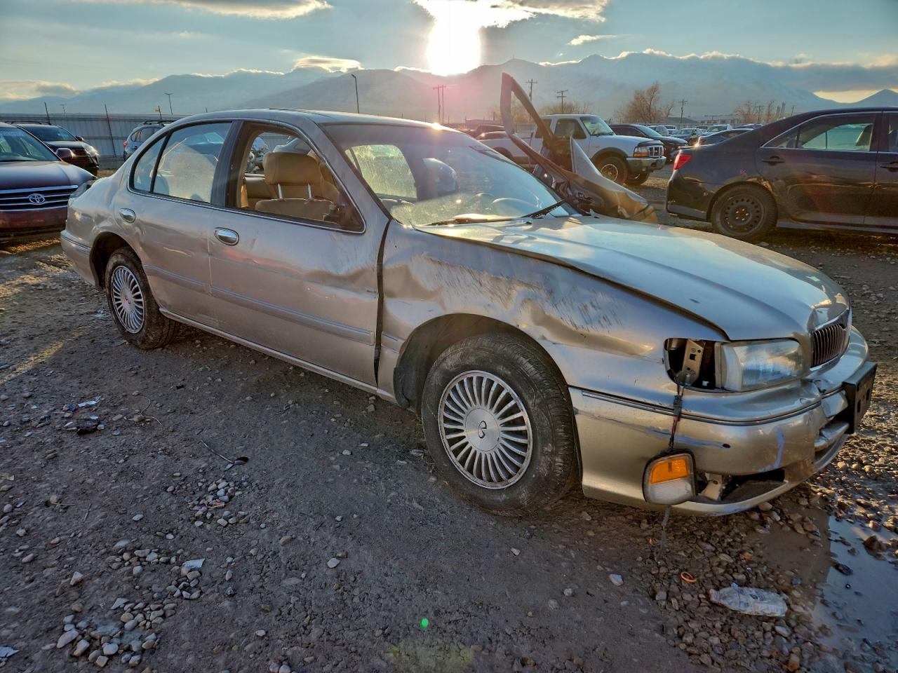 INFINITI I30 Image 5