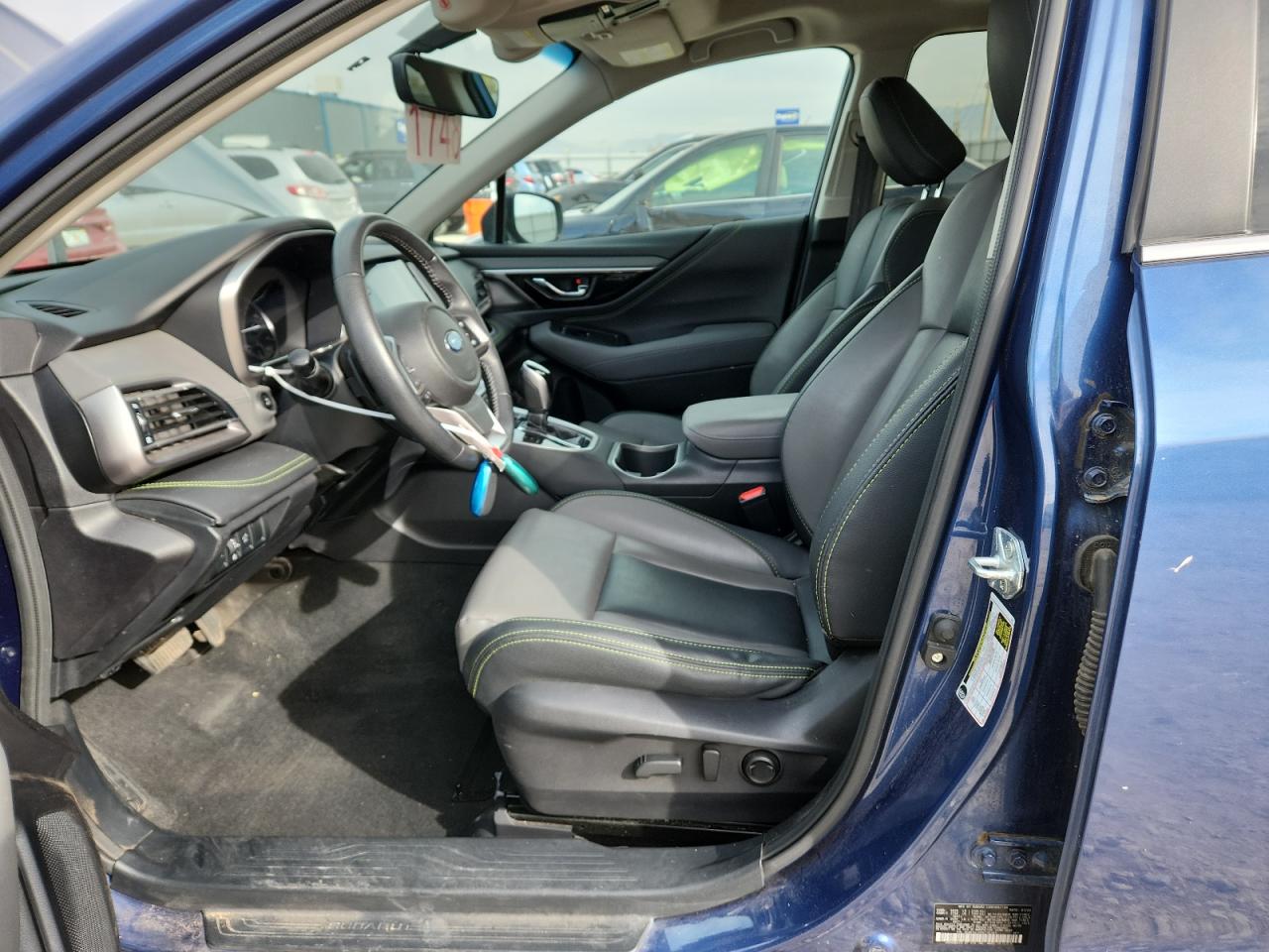 Subaru Outback Onyx Edition Xt Image 3