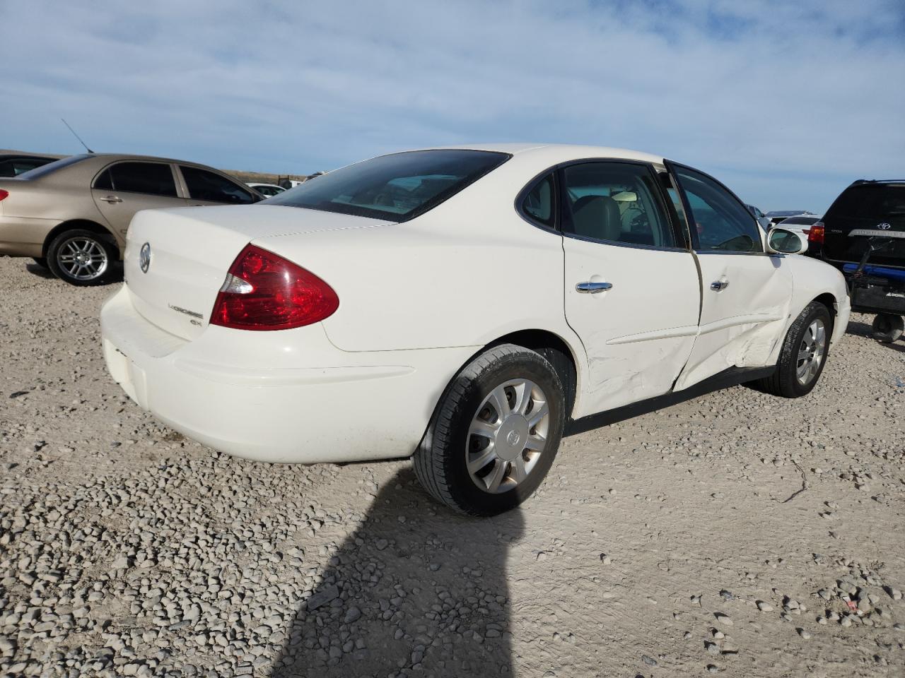 Buick LaCrosse Cx Image 12