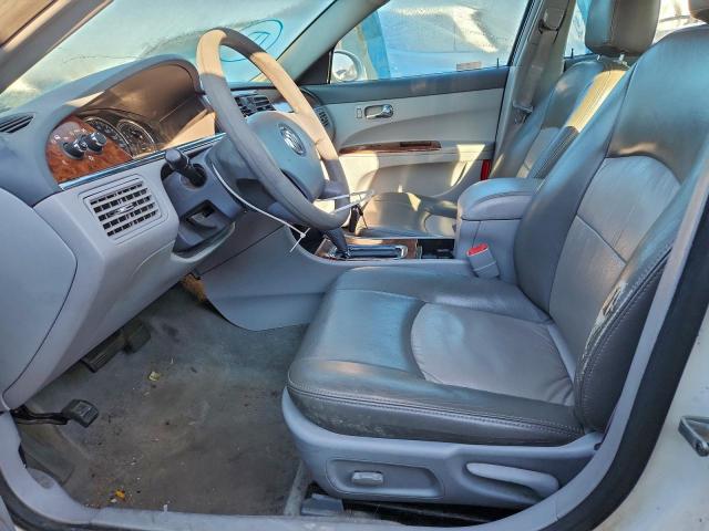 Buick LaCrosse Cx Image 7