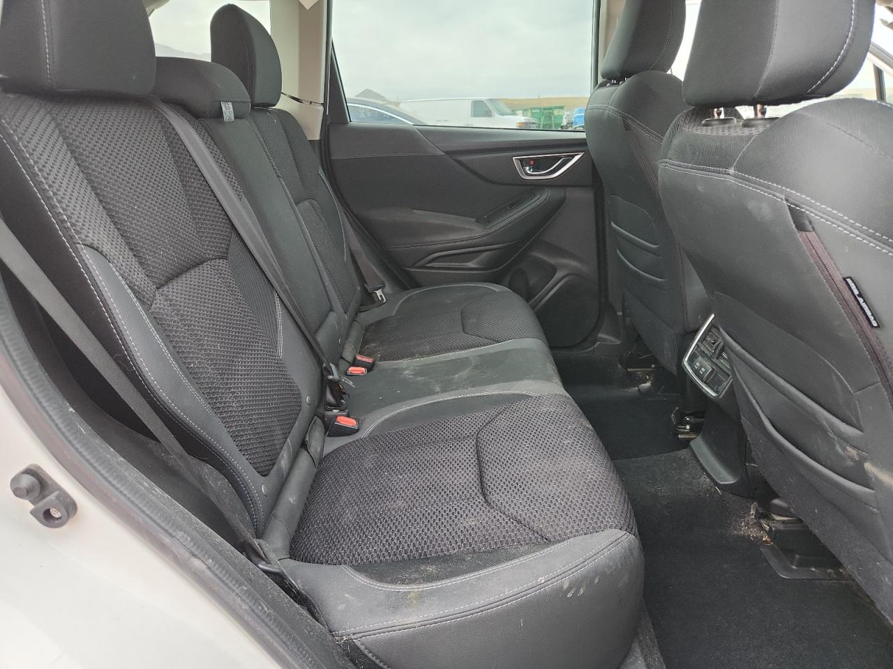 Subaru Forester Premium Image 13